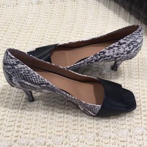 Calvin Klein Black and Cream Open toed pumps